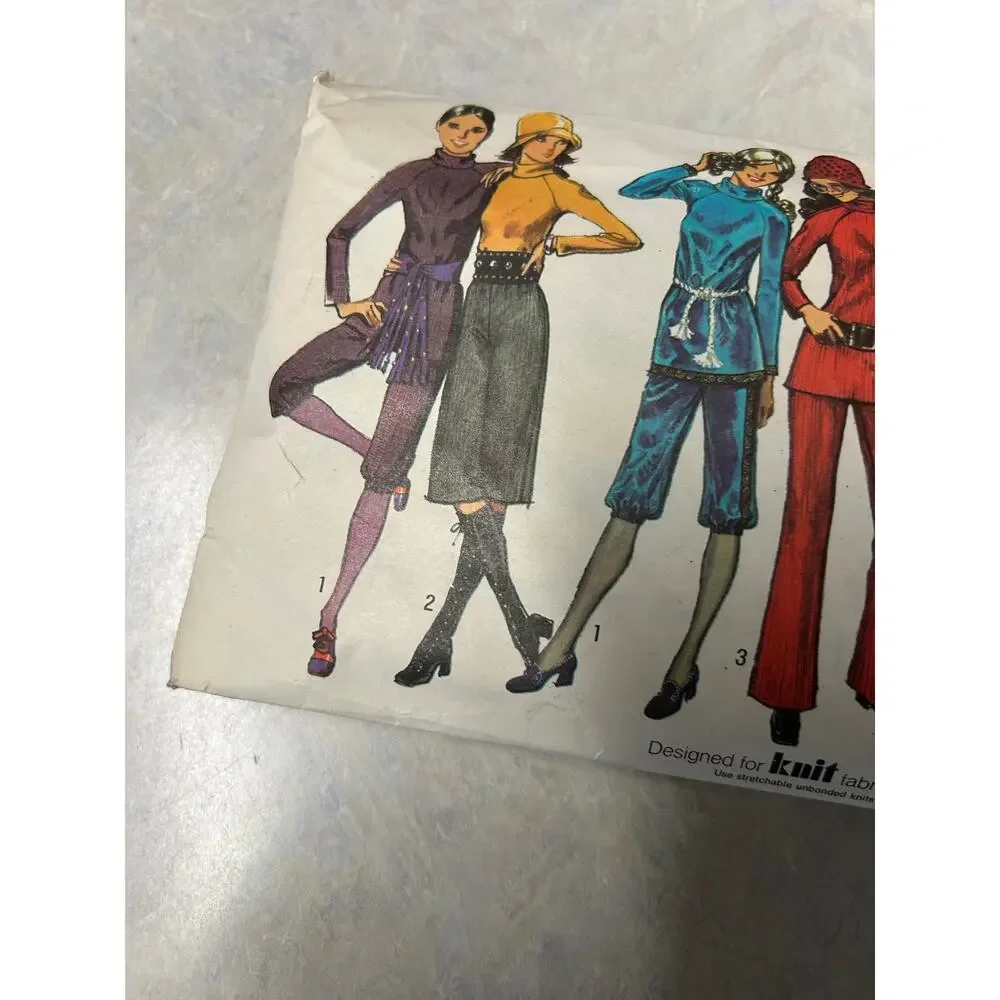 Vintage 1970's Simplicity Pattern #9556 Pants Knickers Gauchos Top‎ Miss Size 14